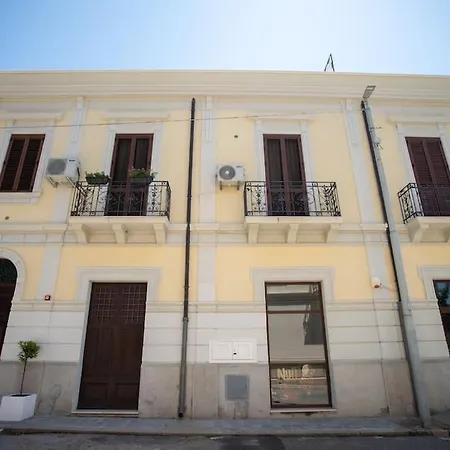 Palazzo Ginevra *